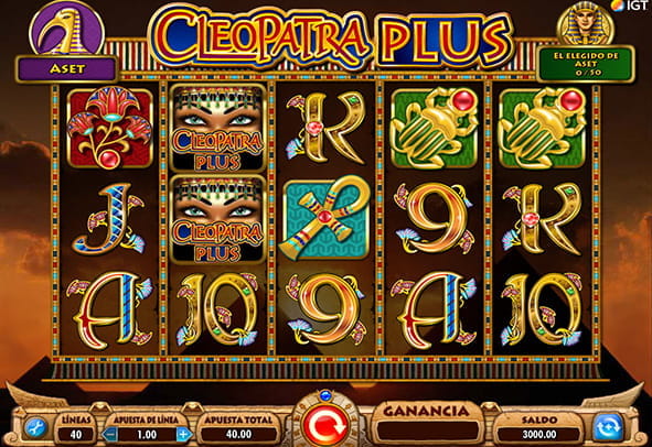 Partida a la slot Cleopatra Plus de IGT con sus cinco rodillos, sus tres filas y algunos de sus símbolos más relevantes.