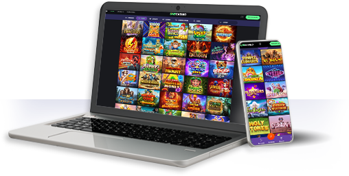 Un ordenador y un móvil con la oferta de juegos de OneCasino.