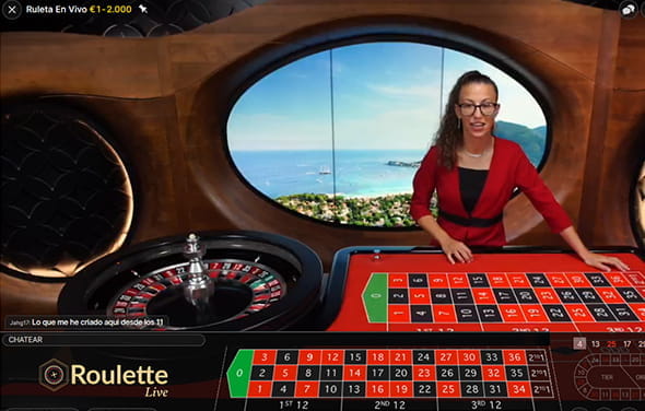 Partida a una ruleta en vivo de Evolution Gaming con crupier en un casino online.