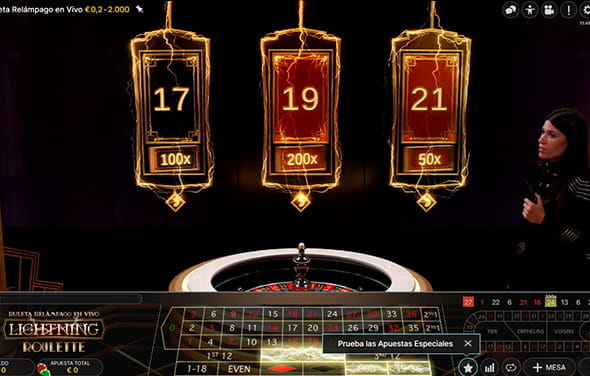 Partida a una ruleta Relámpago en vivo de Evolution Gaming en un casino online.