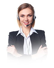 Imagen de una operadora del servicio de atención al cliente en casinos online.