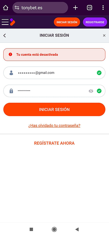 Cuenta de casino online desactivada, mensaje de error visible.