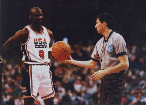 Michael Jordan jugando para el Dream Team en los juegos olímpicos de Barcelona '92.