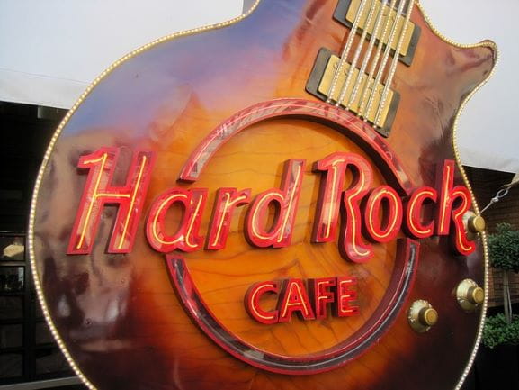 Guitarra decorativa del Hard Rock Cafe.