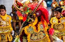 Vestidos de carnaval en Bolivia.