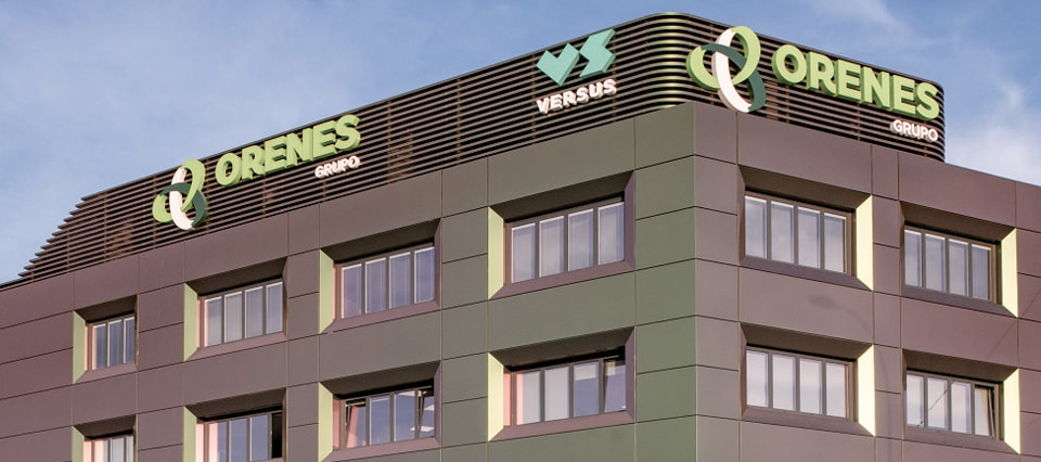 Imagen de un edificio de oficinas del grupo Orenes.