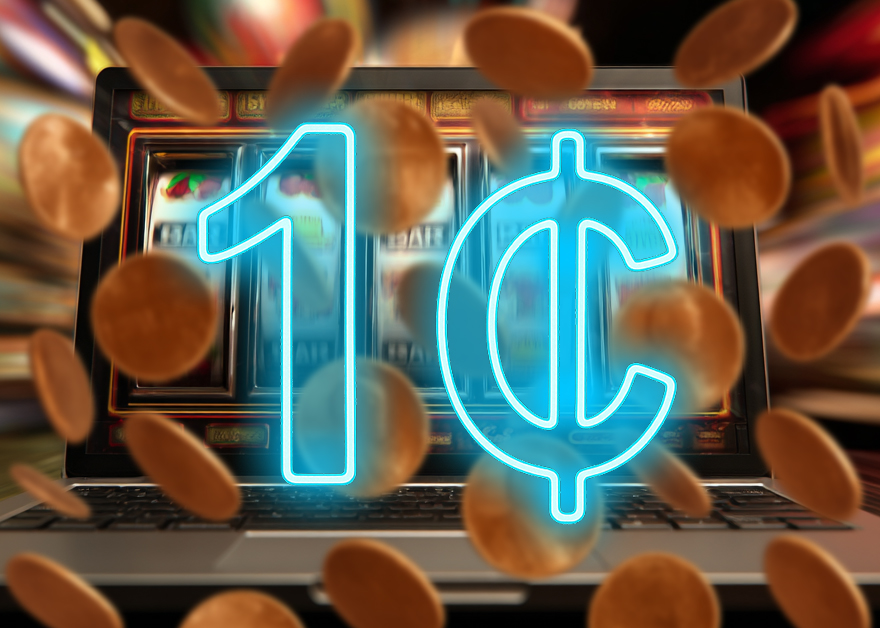 Monedas cayendo frente a una pantalla de tragamonedas con el símbolo de un céntimo.