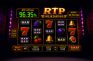Pantalla de tragaperras clásica con indicador de RTP al 96,35% y jackpot acumulado
